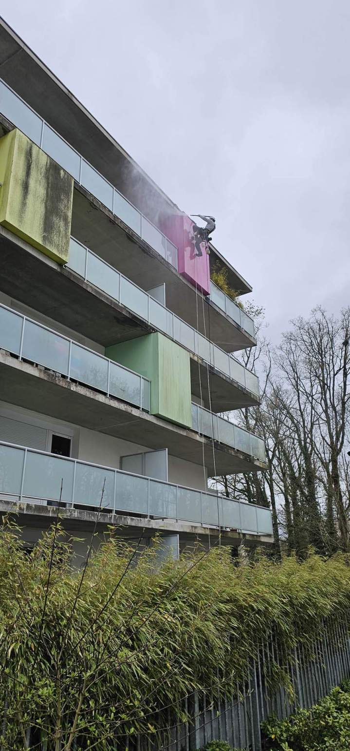 Travaux de nettoyage de façades en hauteur Nantes