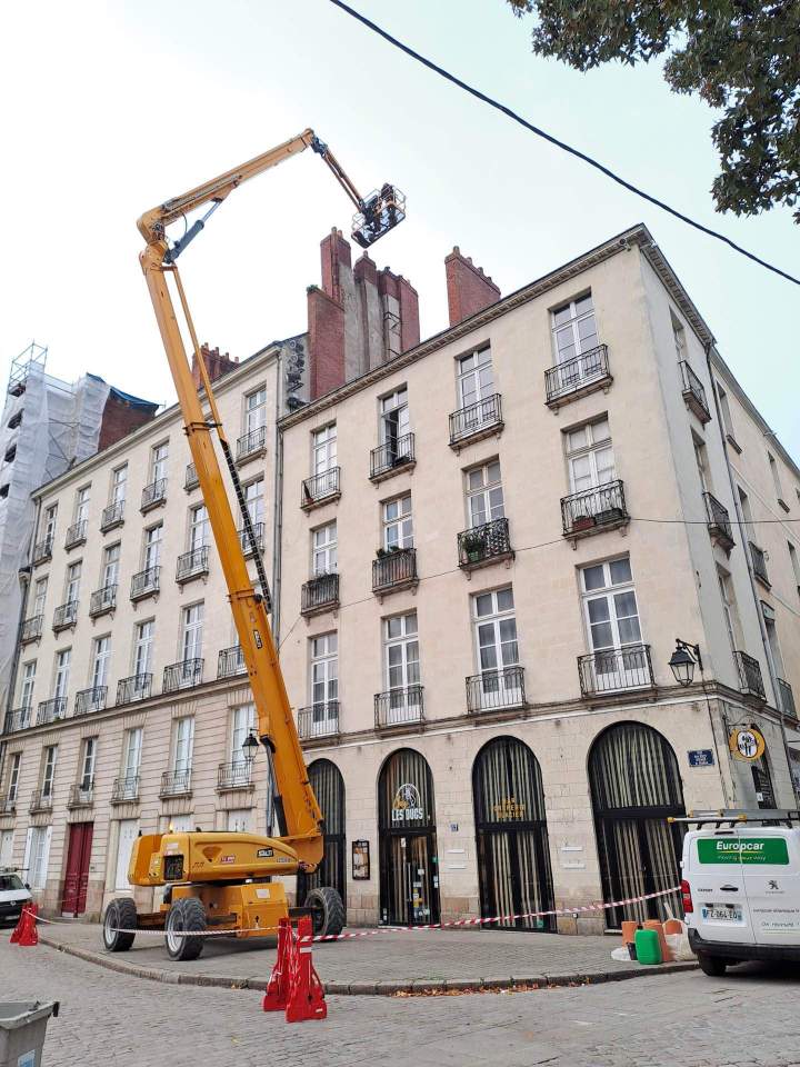 Travaux de nettoyage de façades en hauteur Nantes