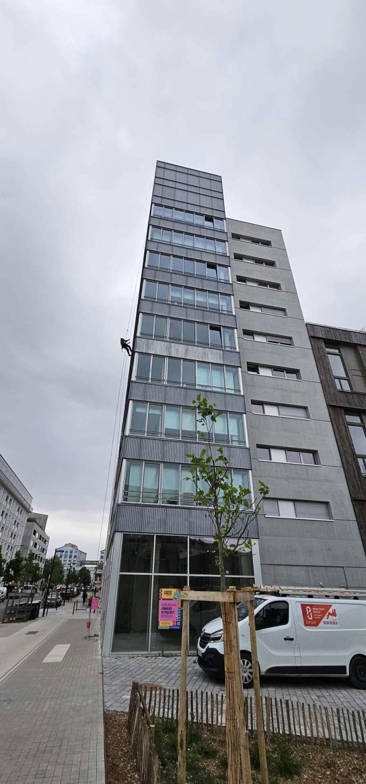 Travaux de nettoyage de façades en hauteur Nantes
